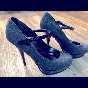 Gray and black heels